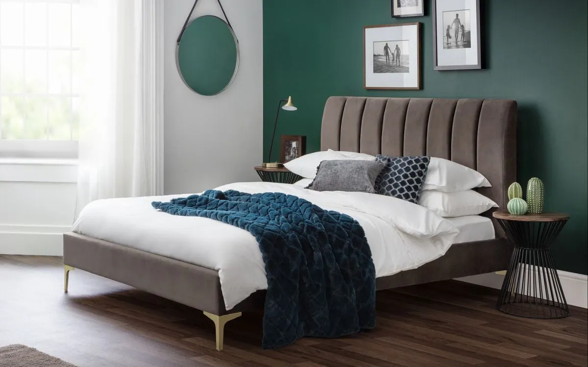 Double Bed with Scalloped Headboard - Grey, Velvet image