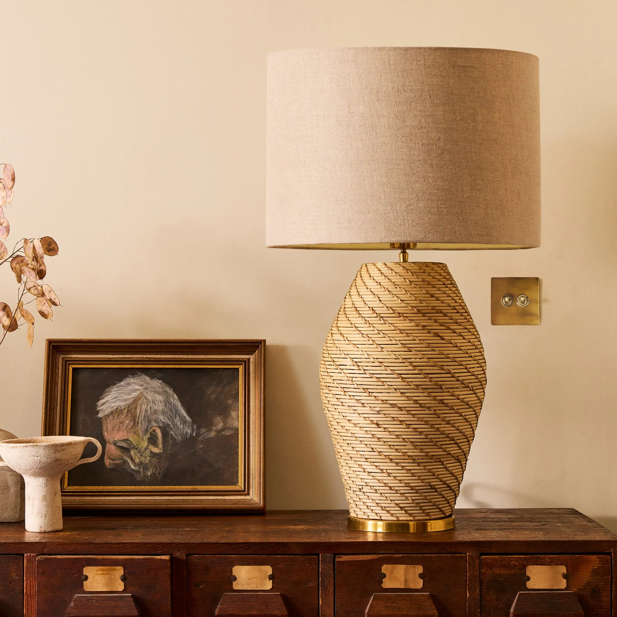 Aslan Vase Shape Table Lamp - Natural, Rattan product