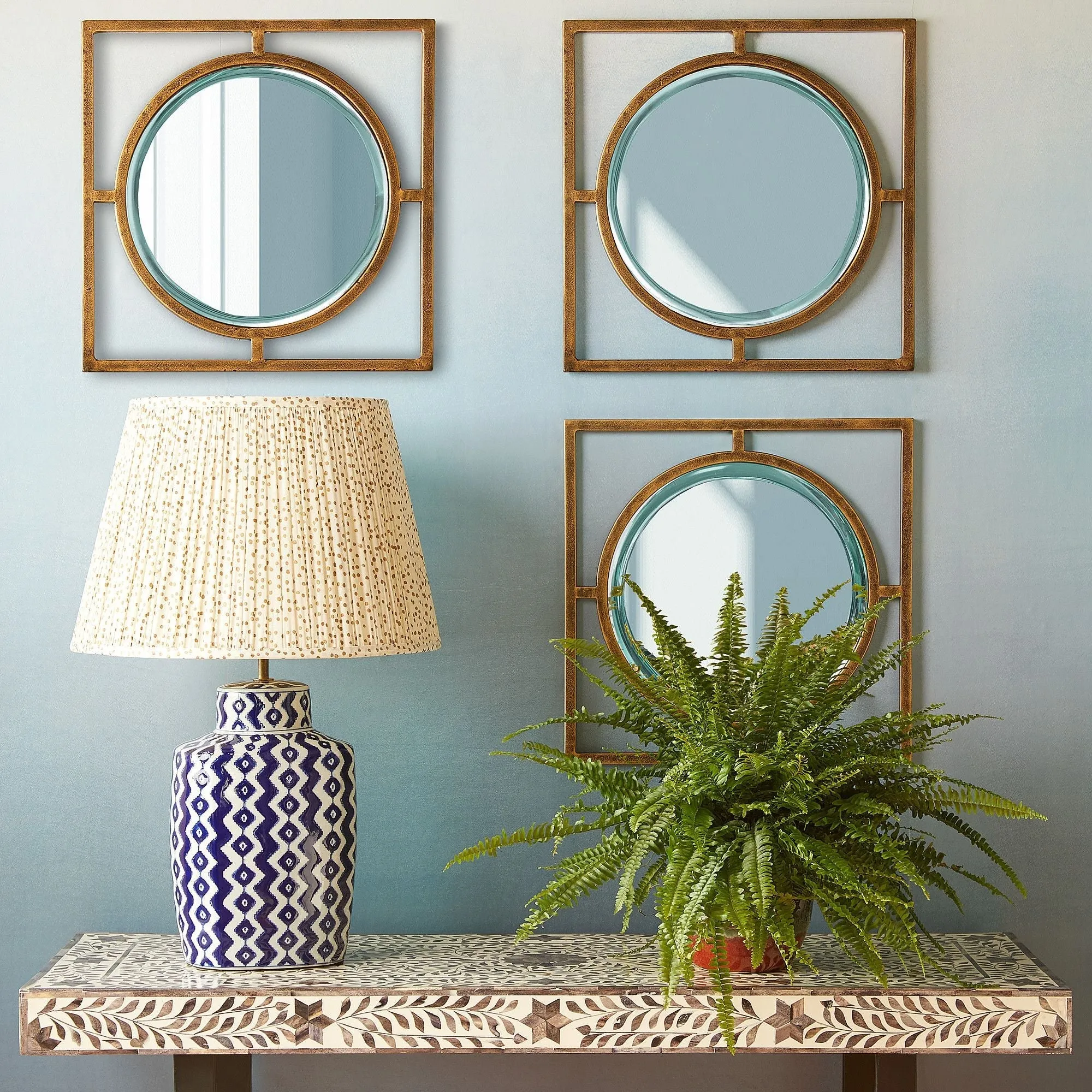 Circle Link Bevelled Mirror - Distressed Gold, Metal product