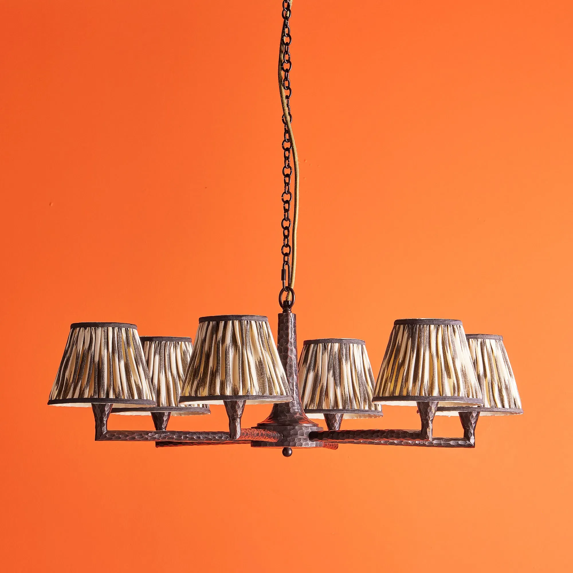 Frinky 6-Arm Chandelier - Bronze, Aluminium product