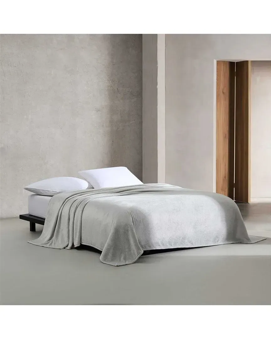 Core Plush Solid Blanket - Aluminum Grey, Polyester image