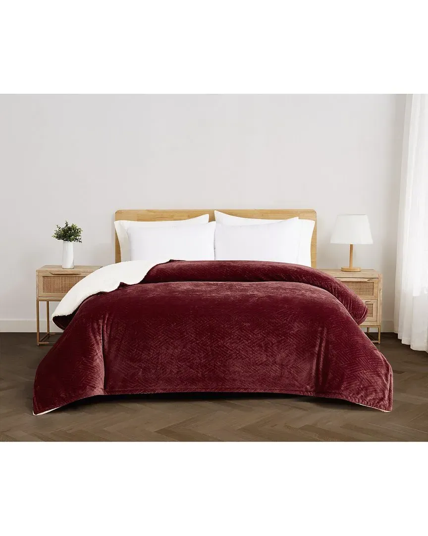 Carved Fluffy Blanket - Red image