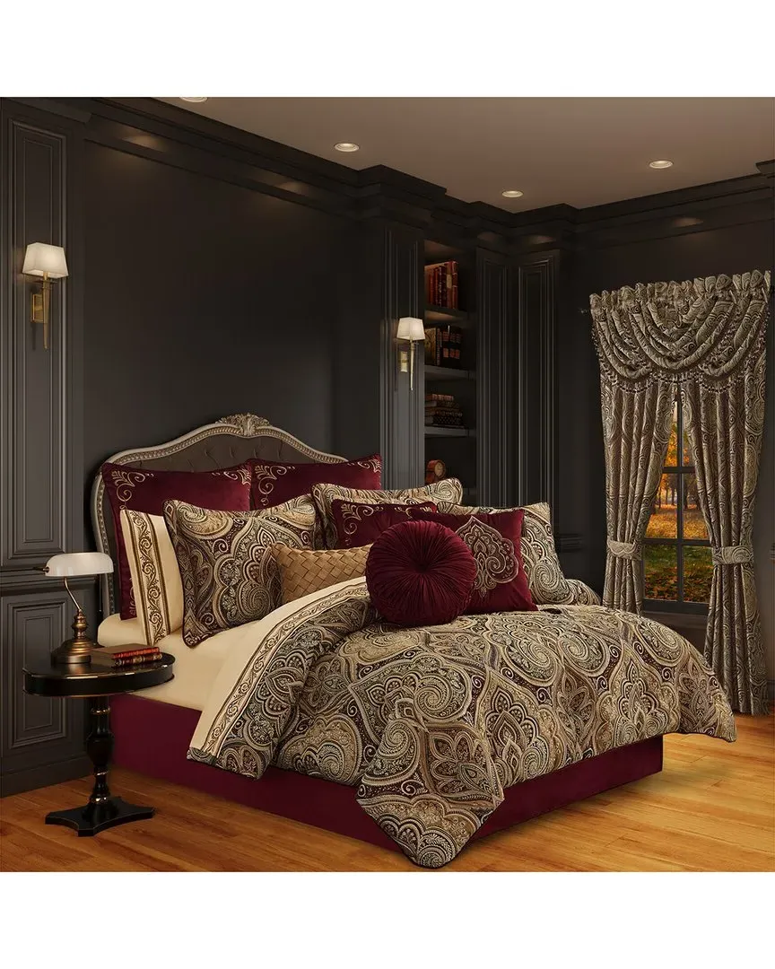 Bordeaux Comforter Set - Crimson image