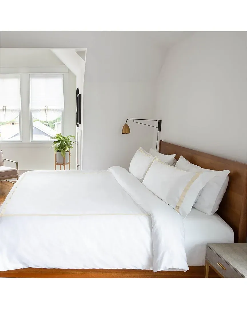 Hugo Queen Duvet Set - White, Cotton image