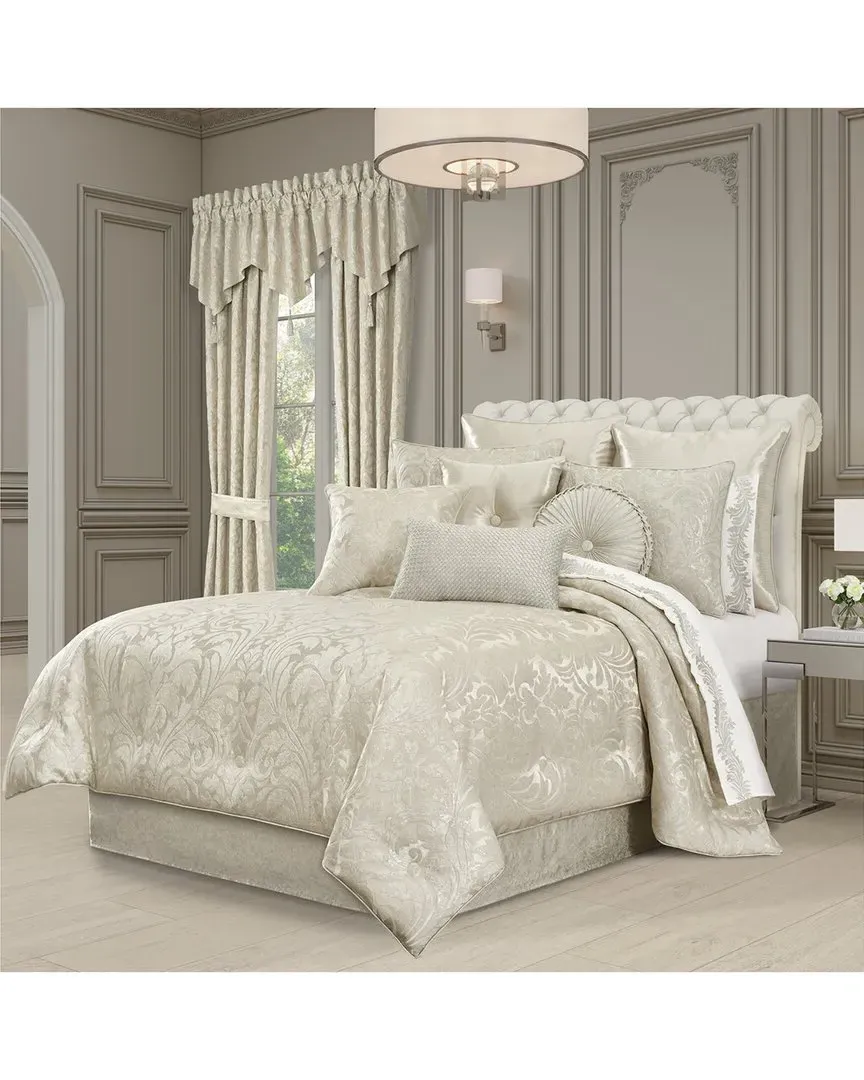 Celine Comforter Set - Champagne, Polyester image