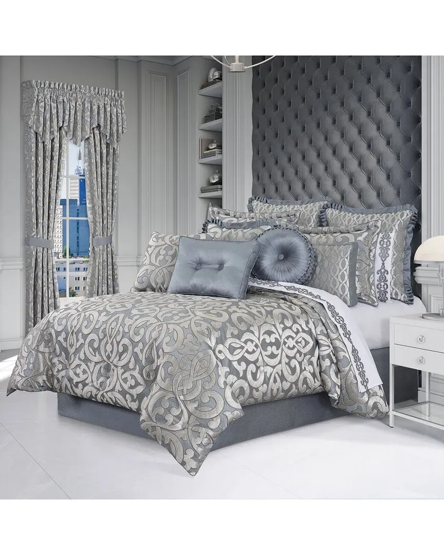 J. Queen New York Barocco Comforter Set - Sterling image
