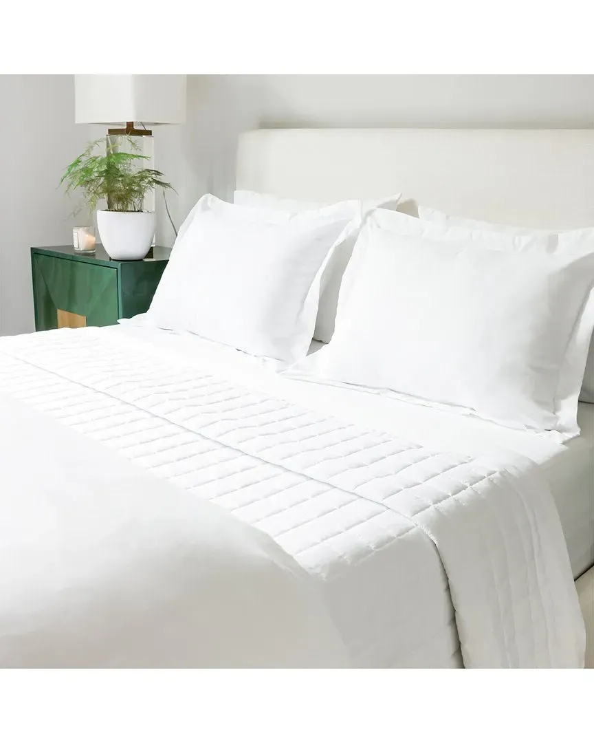 Lux California Square Quilt - White, Microfiber