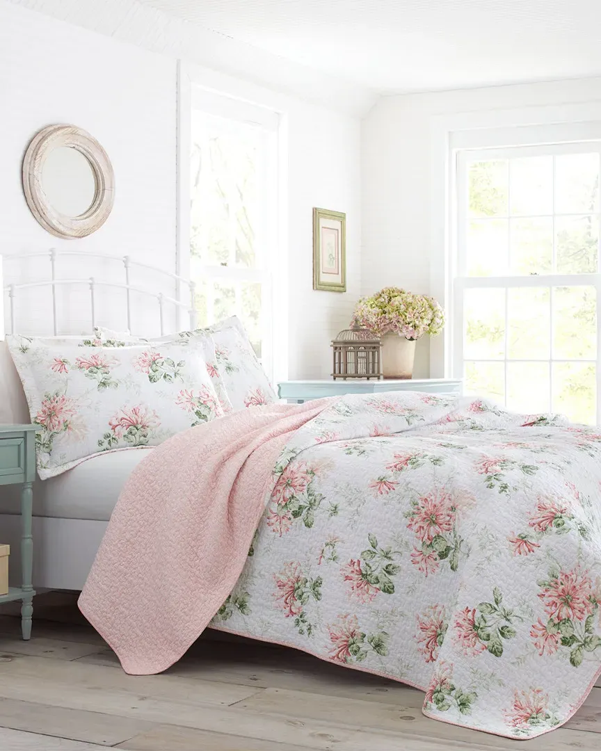 Honeysuckle Quilt Set - Soft Green, Cotton image