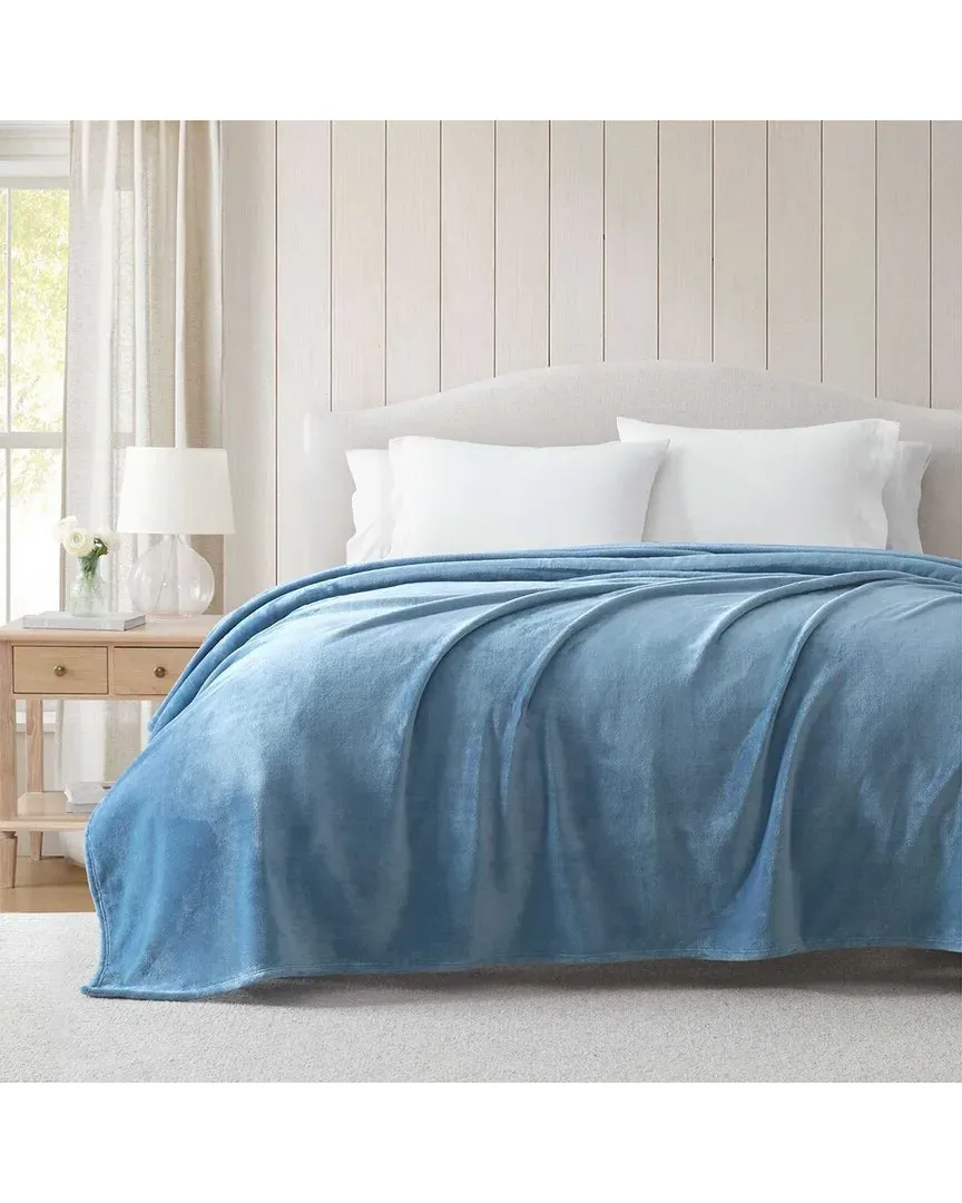Bedford Collection Solid Plush Blanket - Mountain Range, Polyester