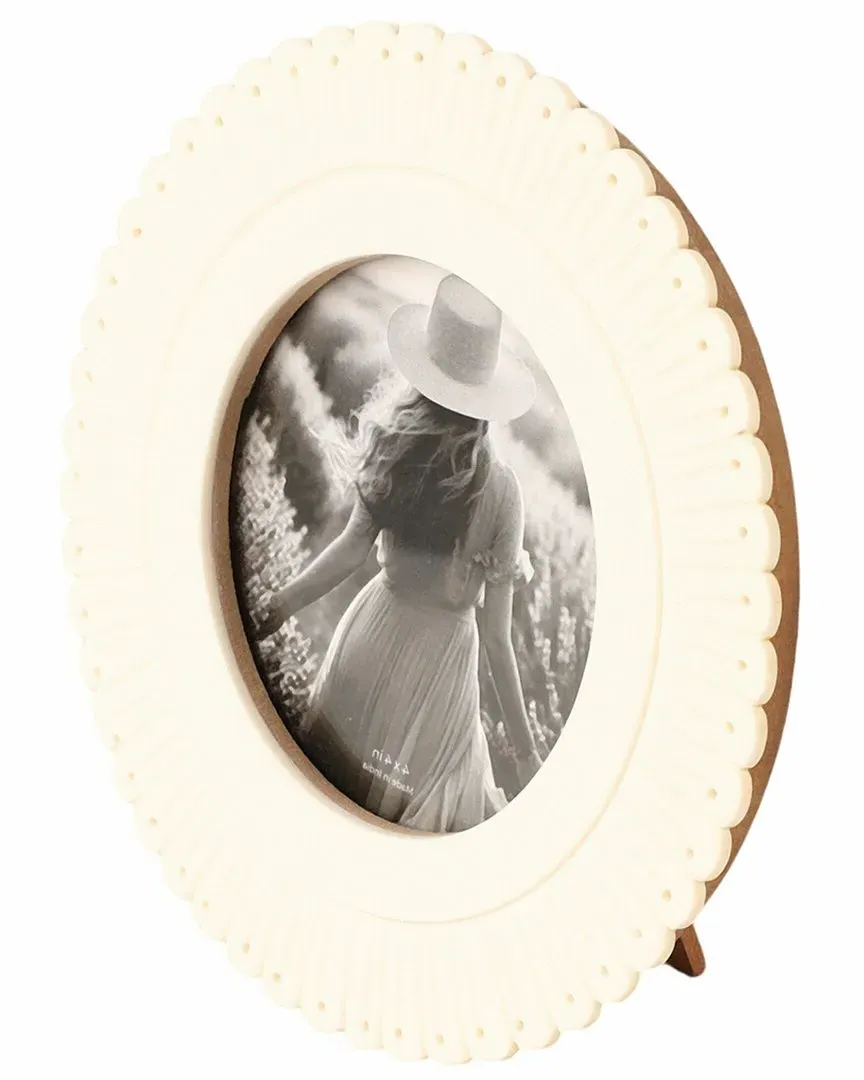 4x4 Round Etched Petal Photo Frame - Ivory