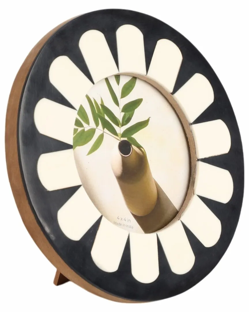 4x4 Round Petal Photo Frame - Ivory image