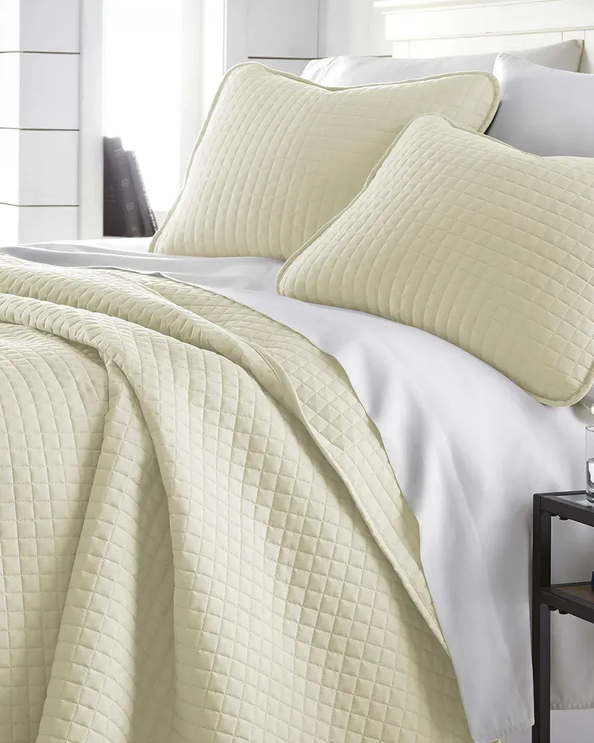Geometric Quilt Set - Off-White, Microfiber