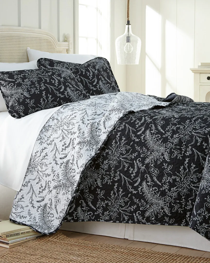Lightweight Reversible Winter Quilt Set - Black, Microfiber image