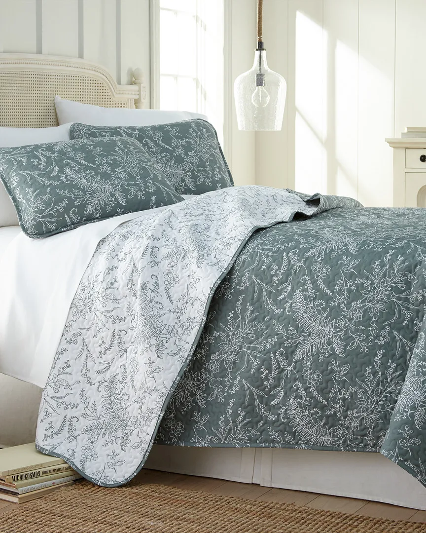 Lightweight Reversible Winter Quilt Set - Green, Microfiber