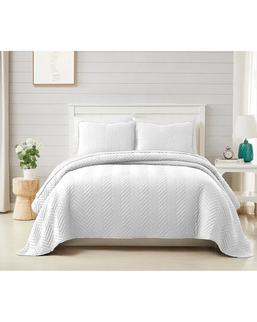Chevron Twin Quilt and Sham Set - White, Microfiber