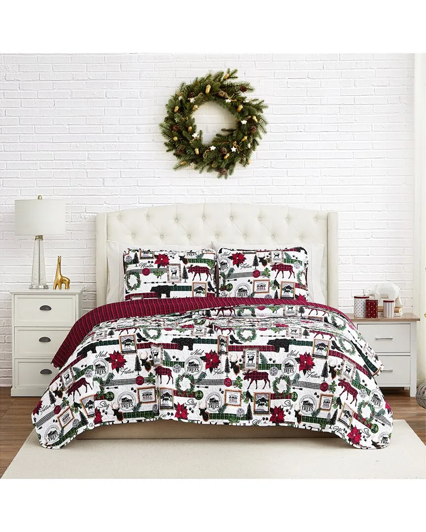 Merry Town Christmas Oversized Reversible Quilt Set - Red image