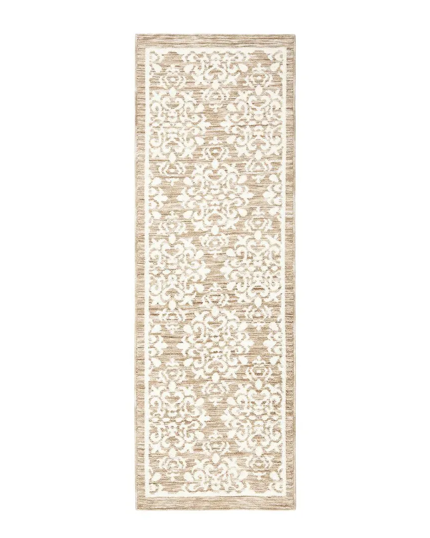 Everwash Tufted Damask Medallion Rug - Beige, Polyester