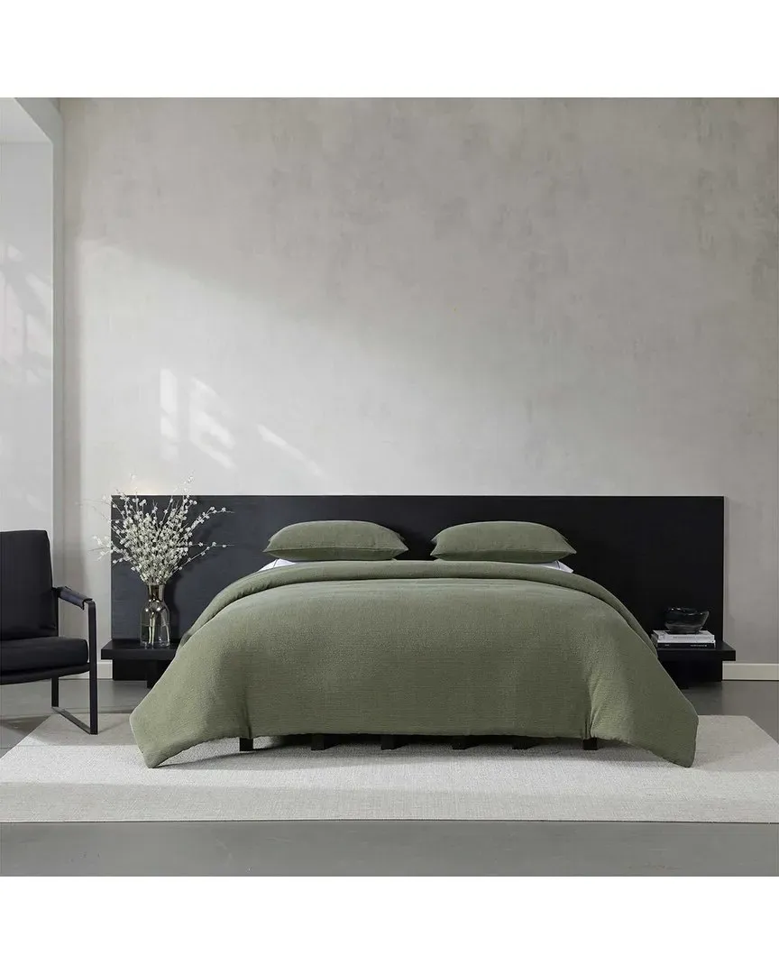 Carved Lines Matelassé Duvet Set - Olive Green image