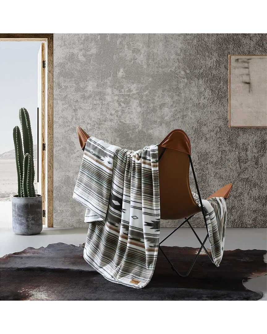 Coyote Sands Fleece Blanket - Green, Polyester