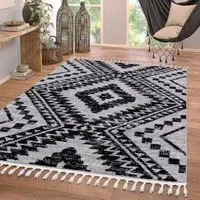Ember Diamond Pattern Rug - Black