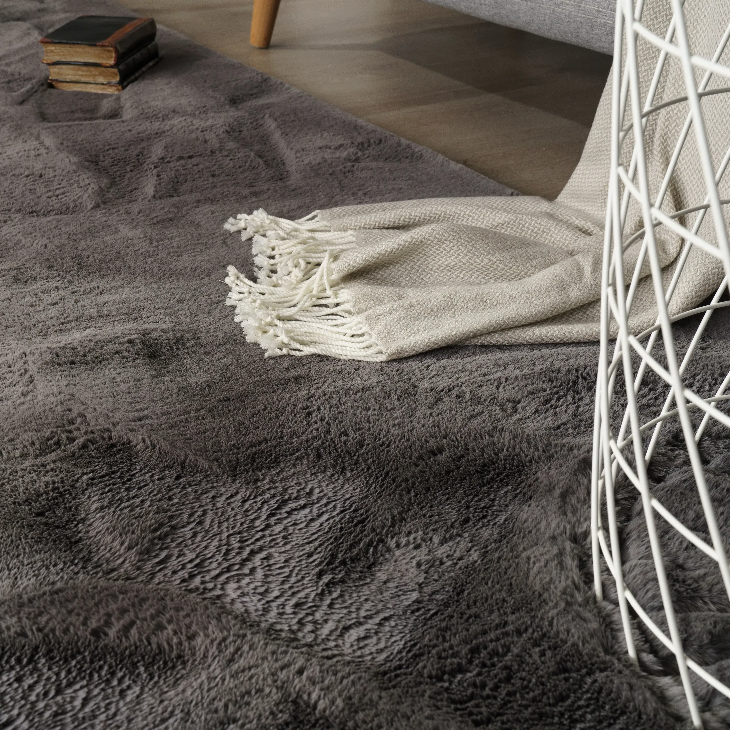Fluffy Deluxe High-Pile Rug - Anthracite image