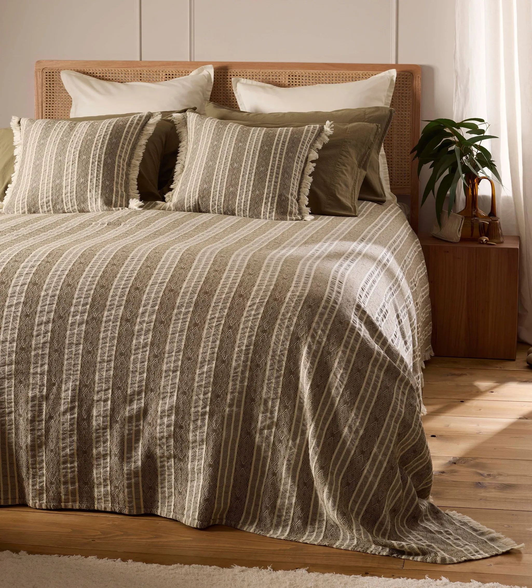 Arlo Stripe King/Super King Blanket - Olive, Cotton product