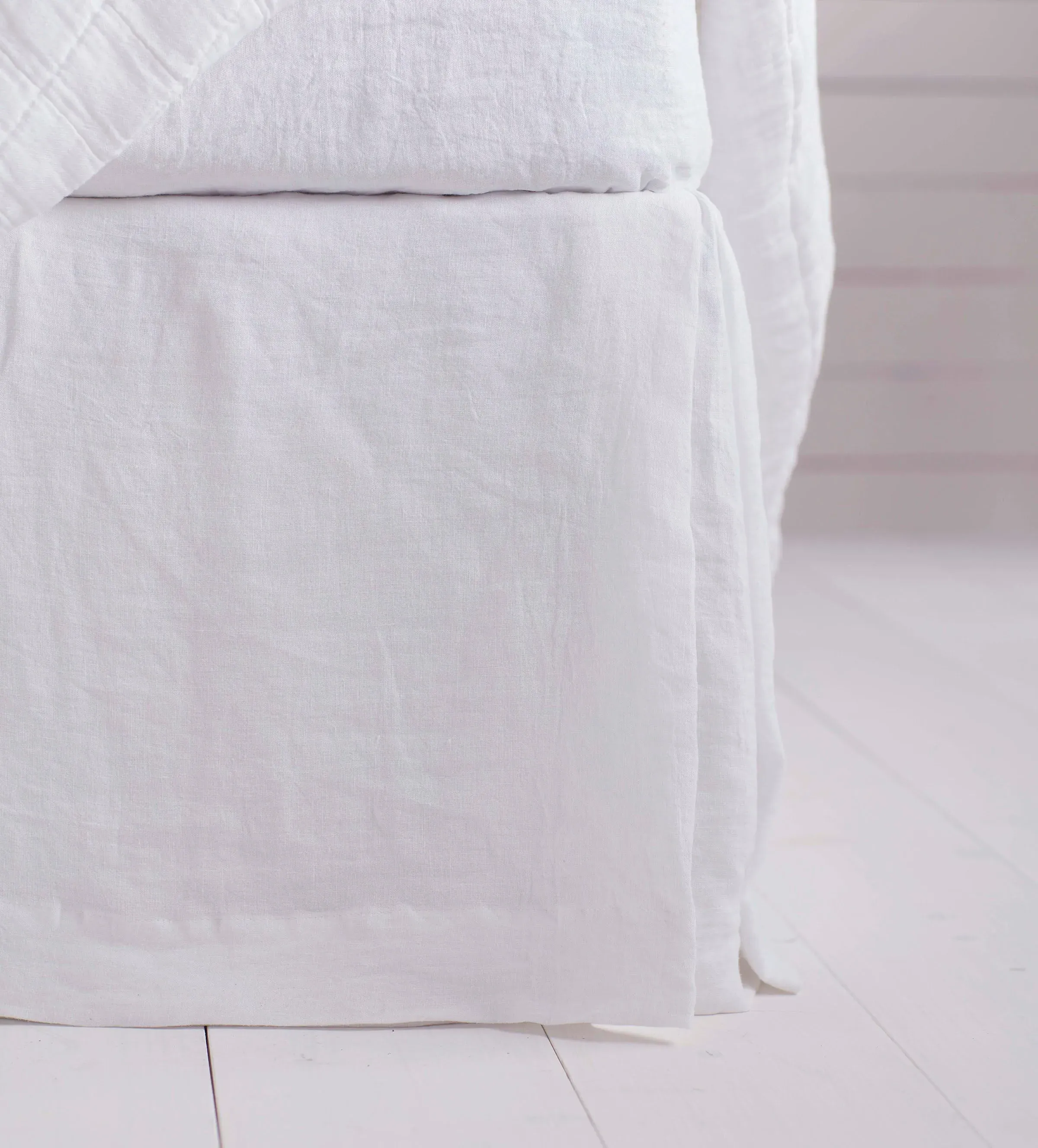 Bed Valance with Box Pleat Corners - White, Linen product