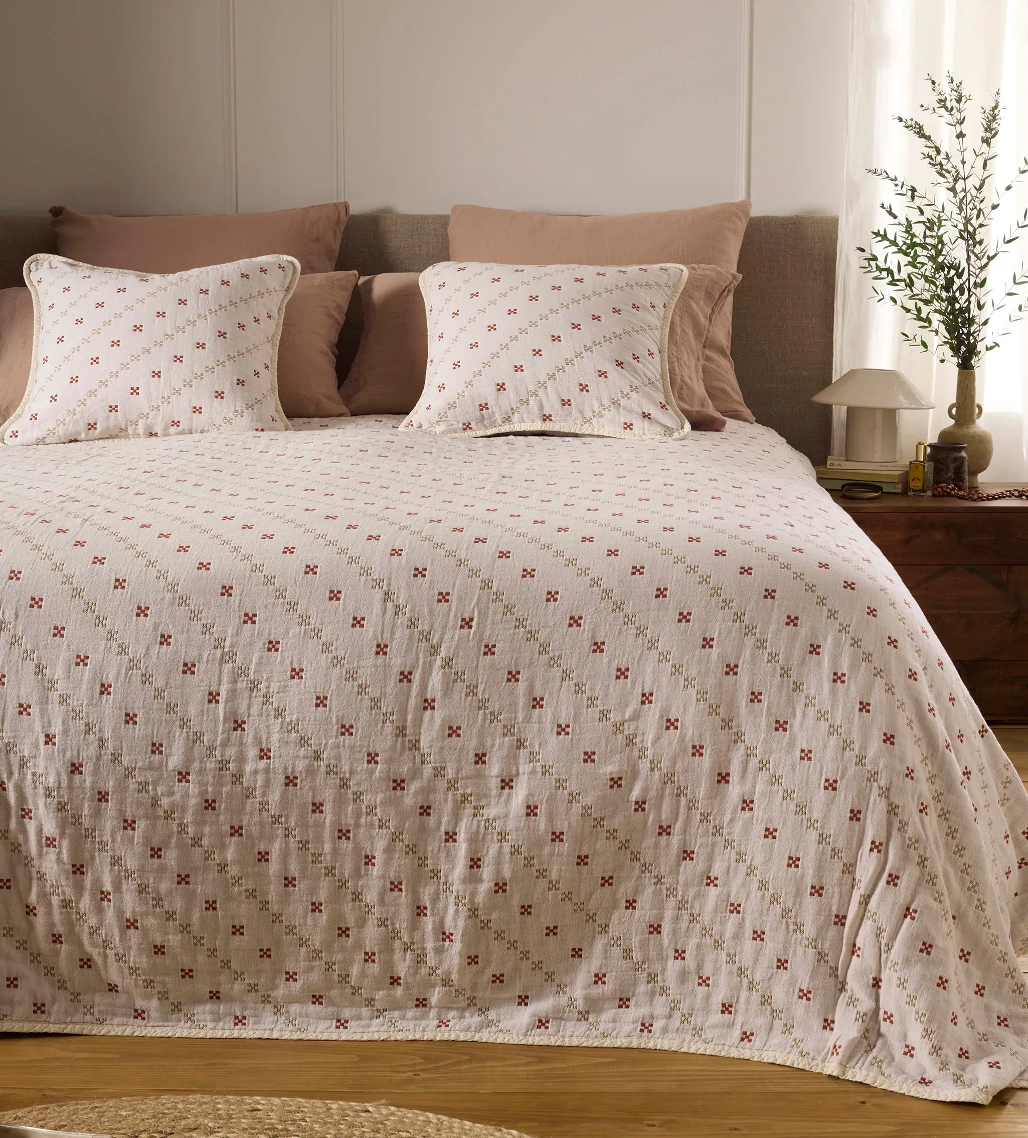 Cassie King/Super King Quilted Throw - Cotton product