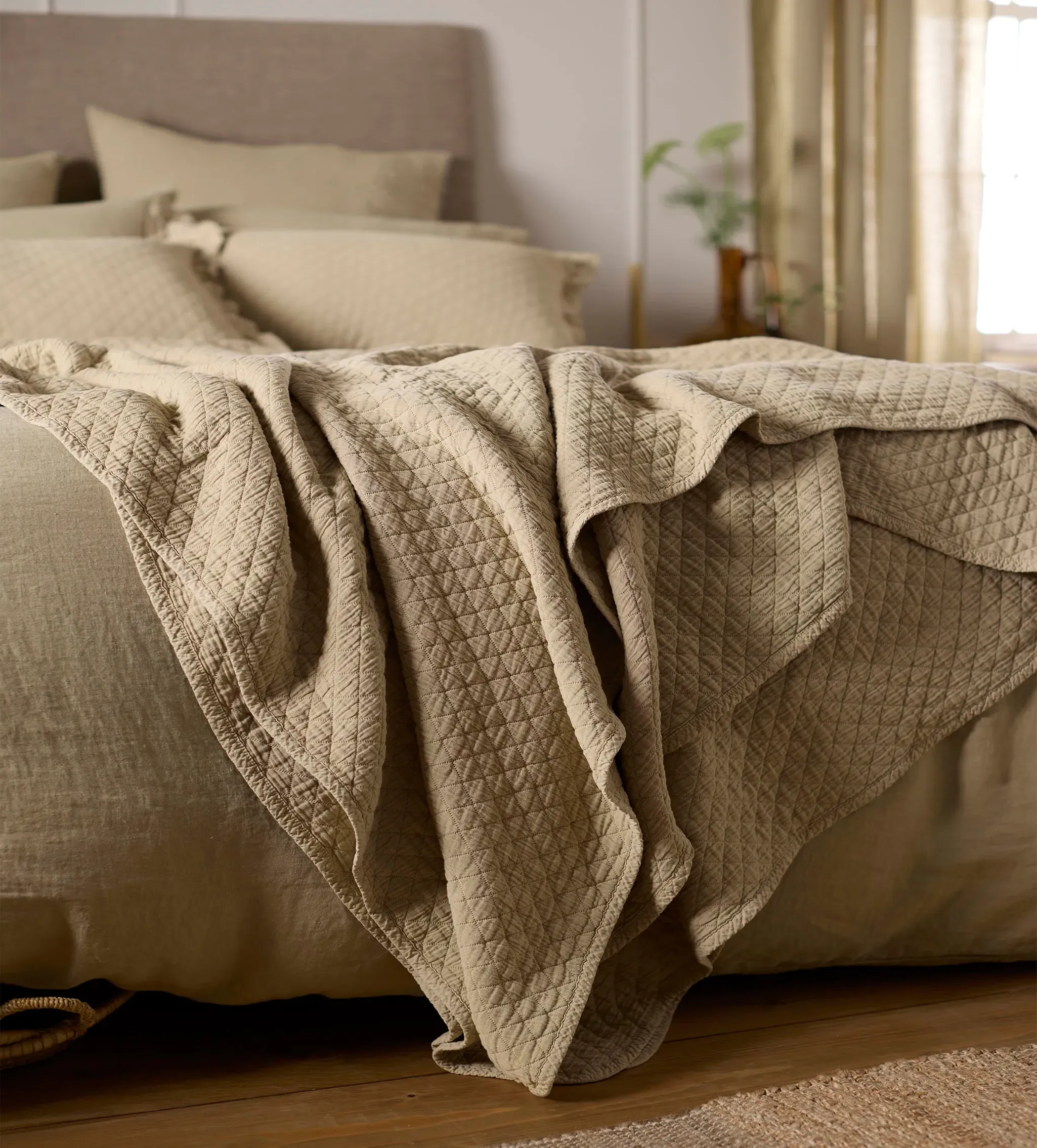 Evelyn King/Super King Quilted Throw - Soft Sage, Cotton product
