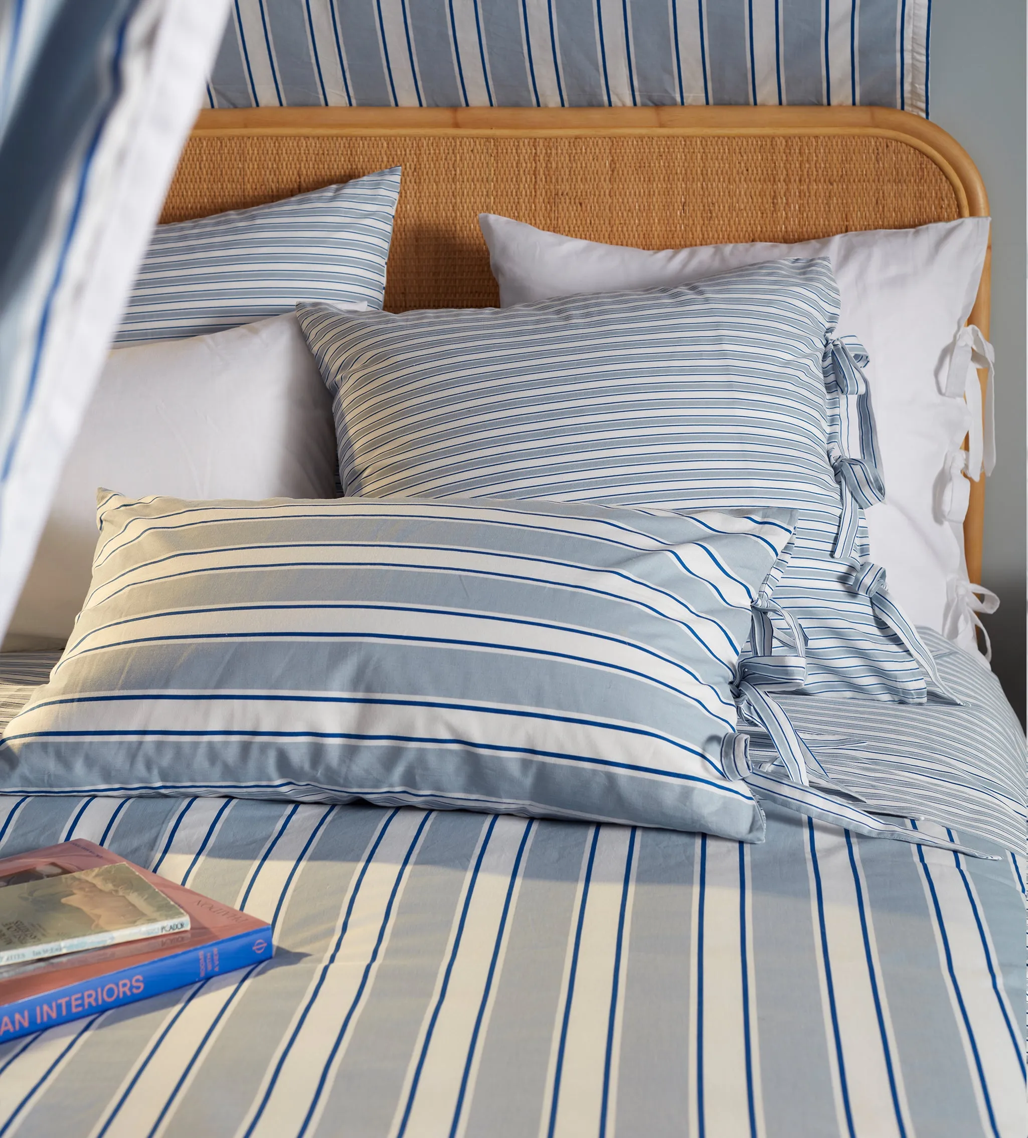 Glassette Teddy Stripe Pillowcase - Cotton product