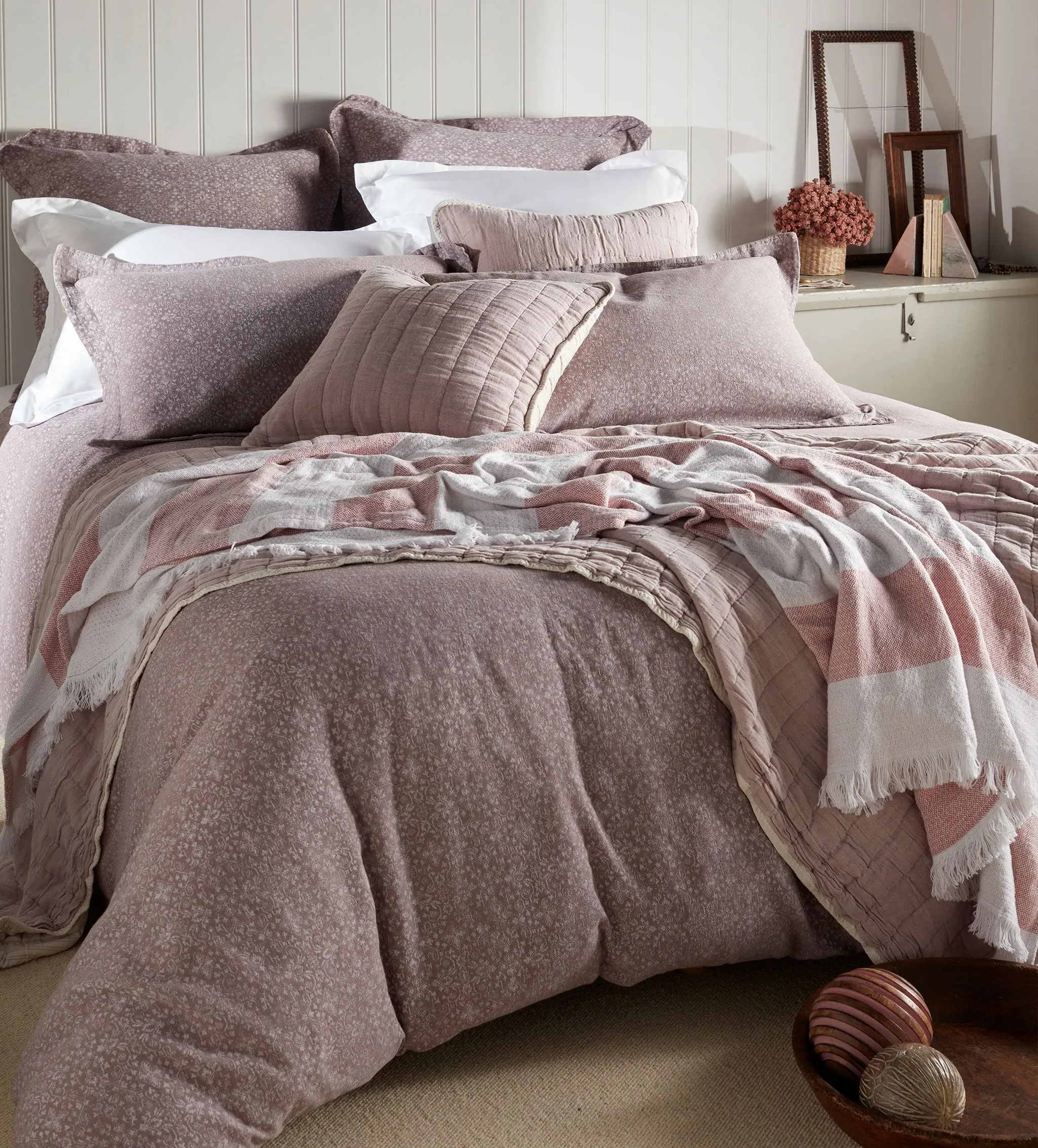 Jasmine Floral Jacquard Duvet Cover - White, Cotton product