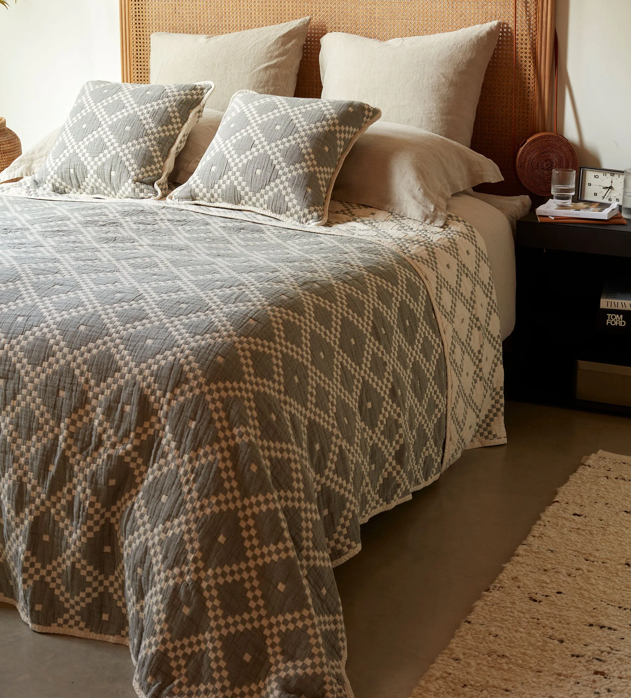 Jodie King Size Quilted Throw - Olive Green, Cotton product