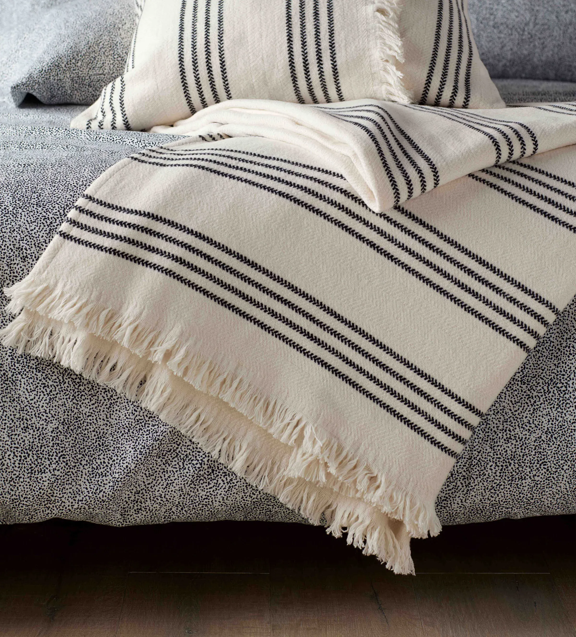 Sonny King Size Cotton Blanket - White, Black product