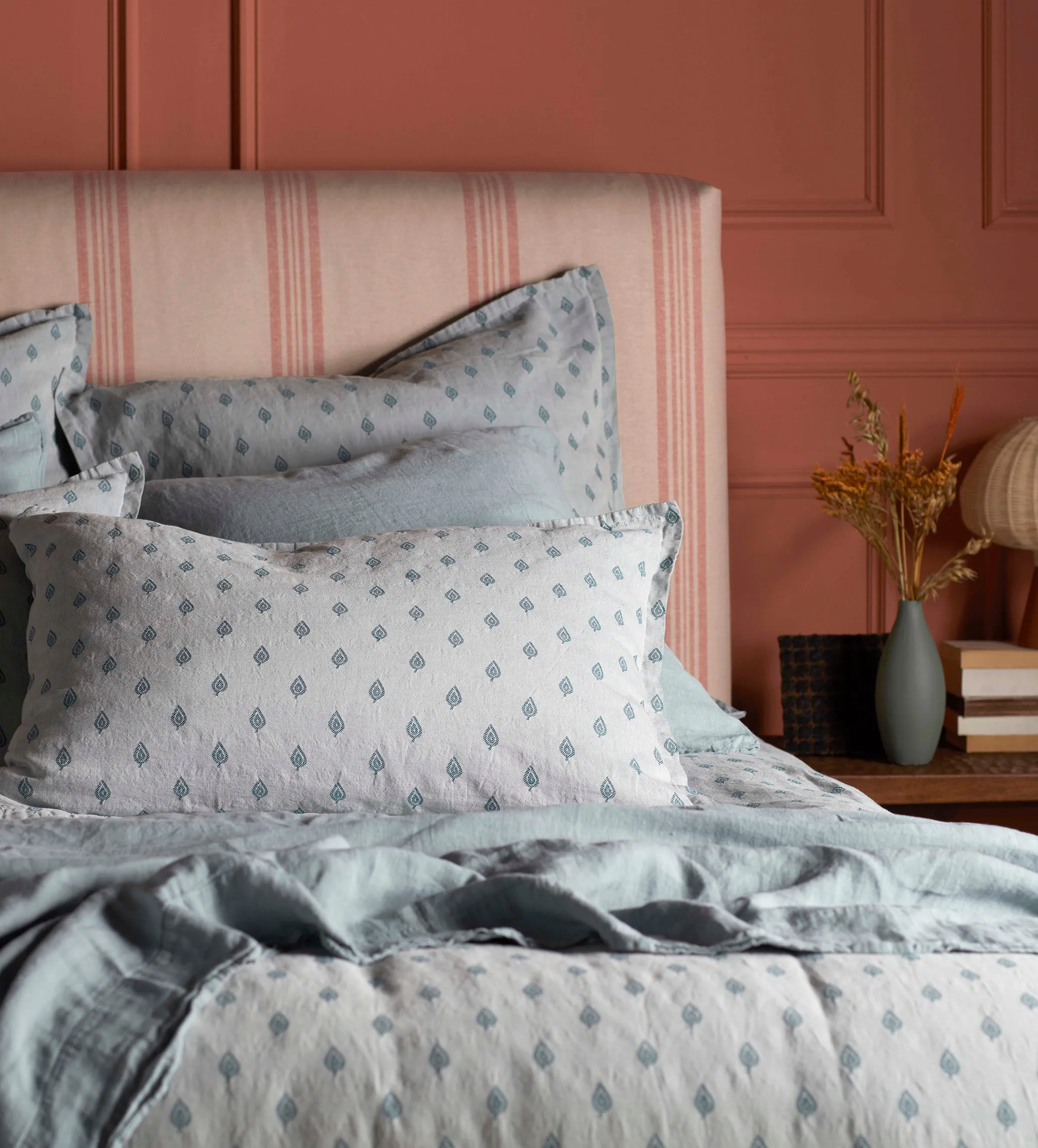 Talia Oxford Pillowcase - Teal, Cotton product