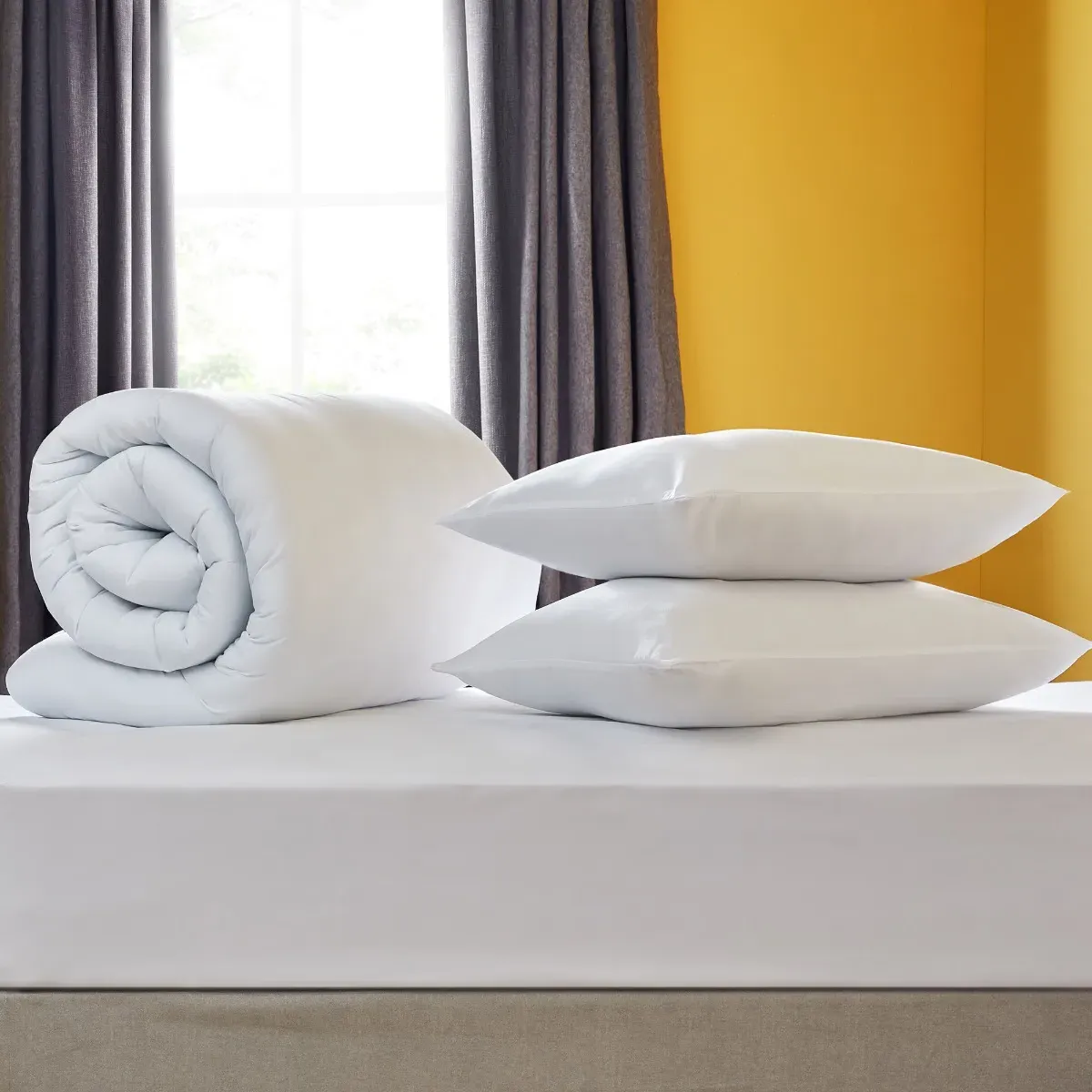 Complete Bed Set with Pillow - Eco Comfort