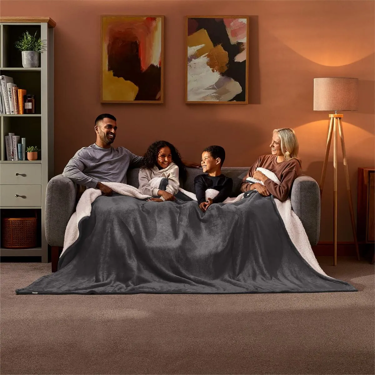 Giant Blanket with Soft Texture - Charcoal image