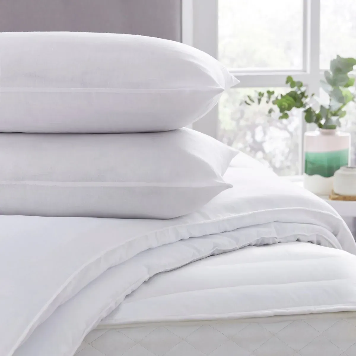 Single Anti-Allergy Bedding Bundle - 10.5 Tog image