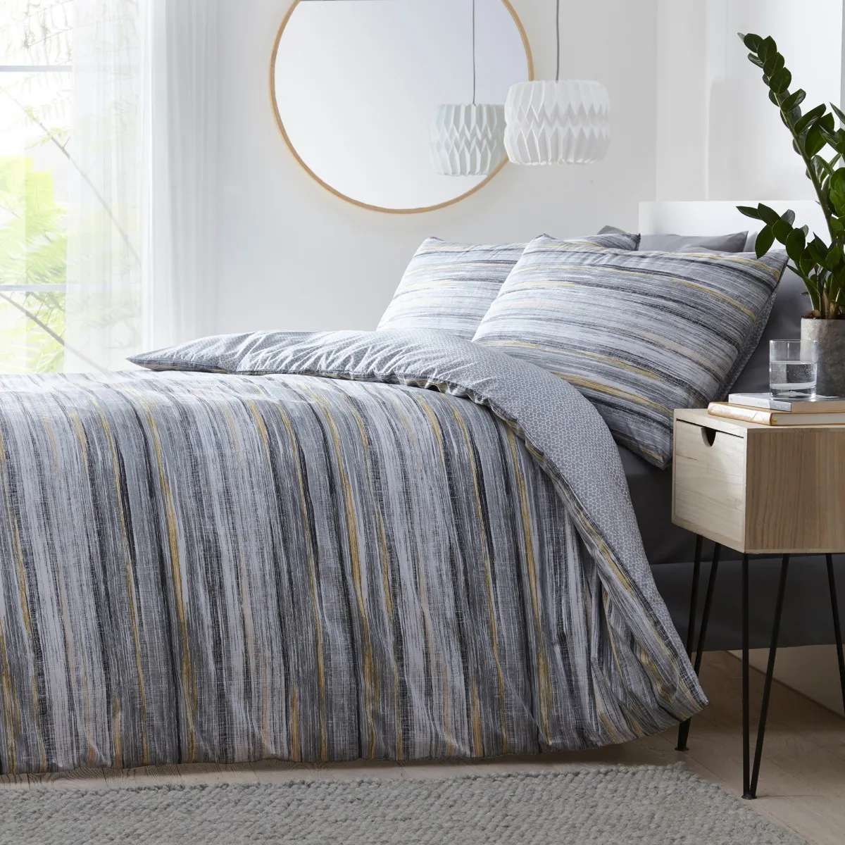 Washed Stripe Single Duvet Set - Reversible product