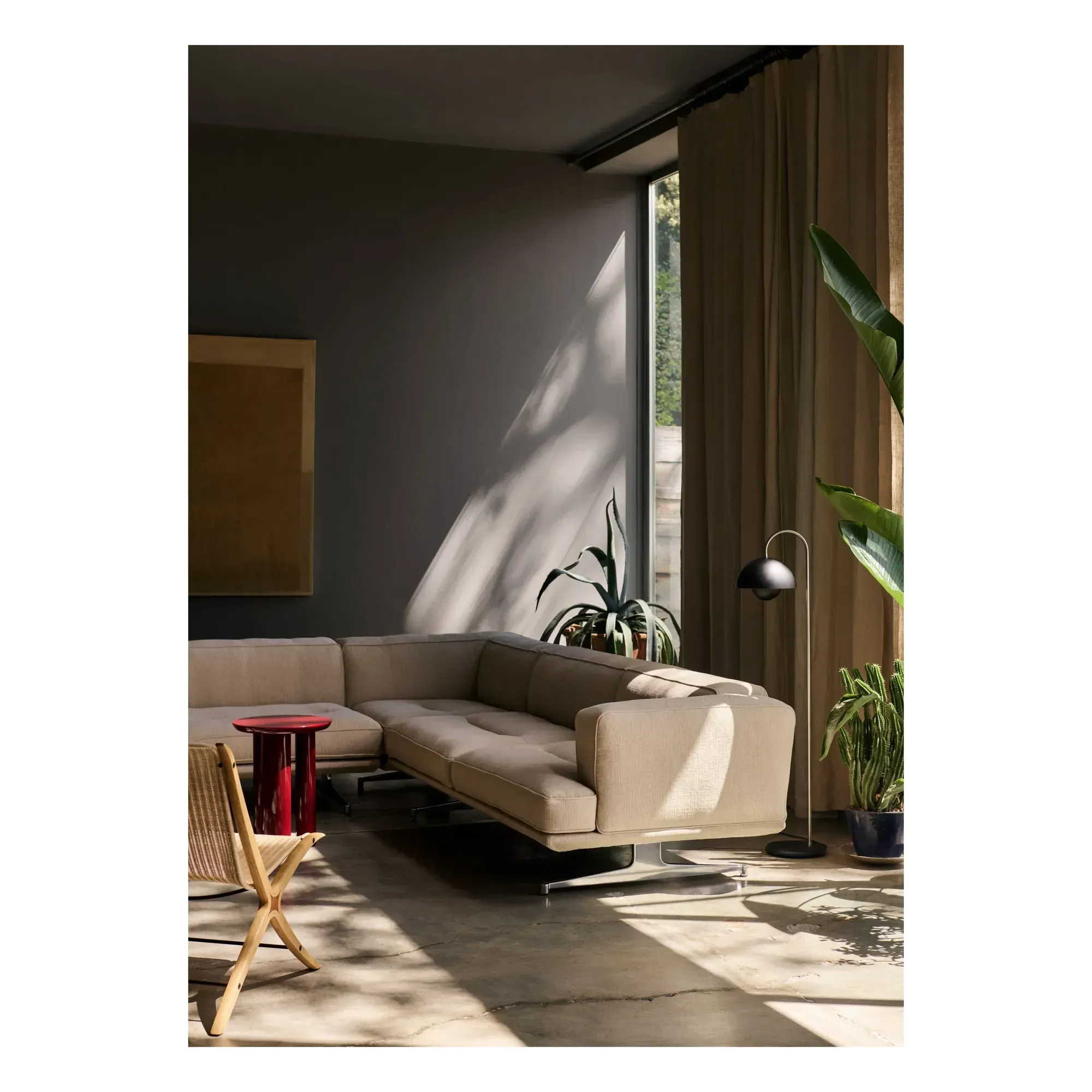 Flowerpot VP12 Verner Panton Floor Lamp - Matt Black, Steel alternate view