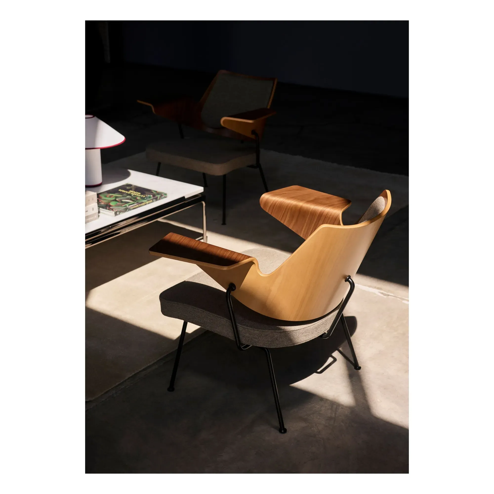 Robin Day RD8 Lounge Chair - Dark Grey alternate view