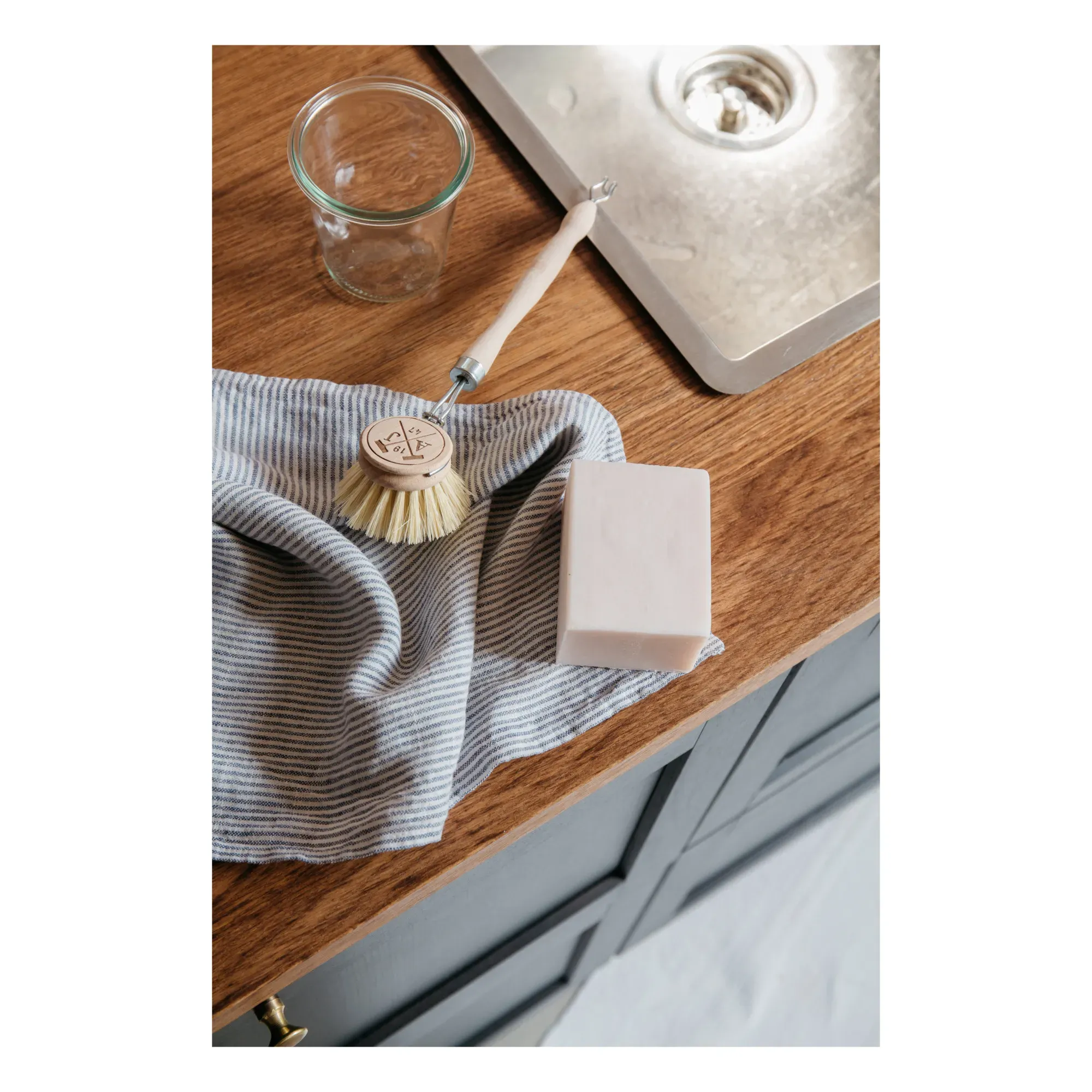 Andrée Jardin Dish Brush - Natural, Beech Wood alternate view