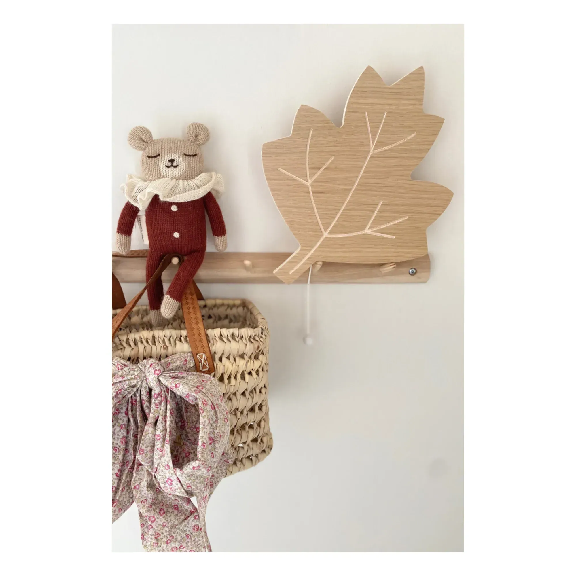 April Eleven Leaf Wall-Mounted Music Box - Oak alternate view