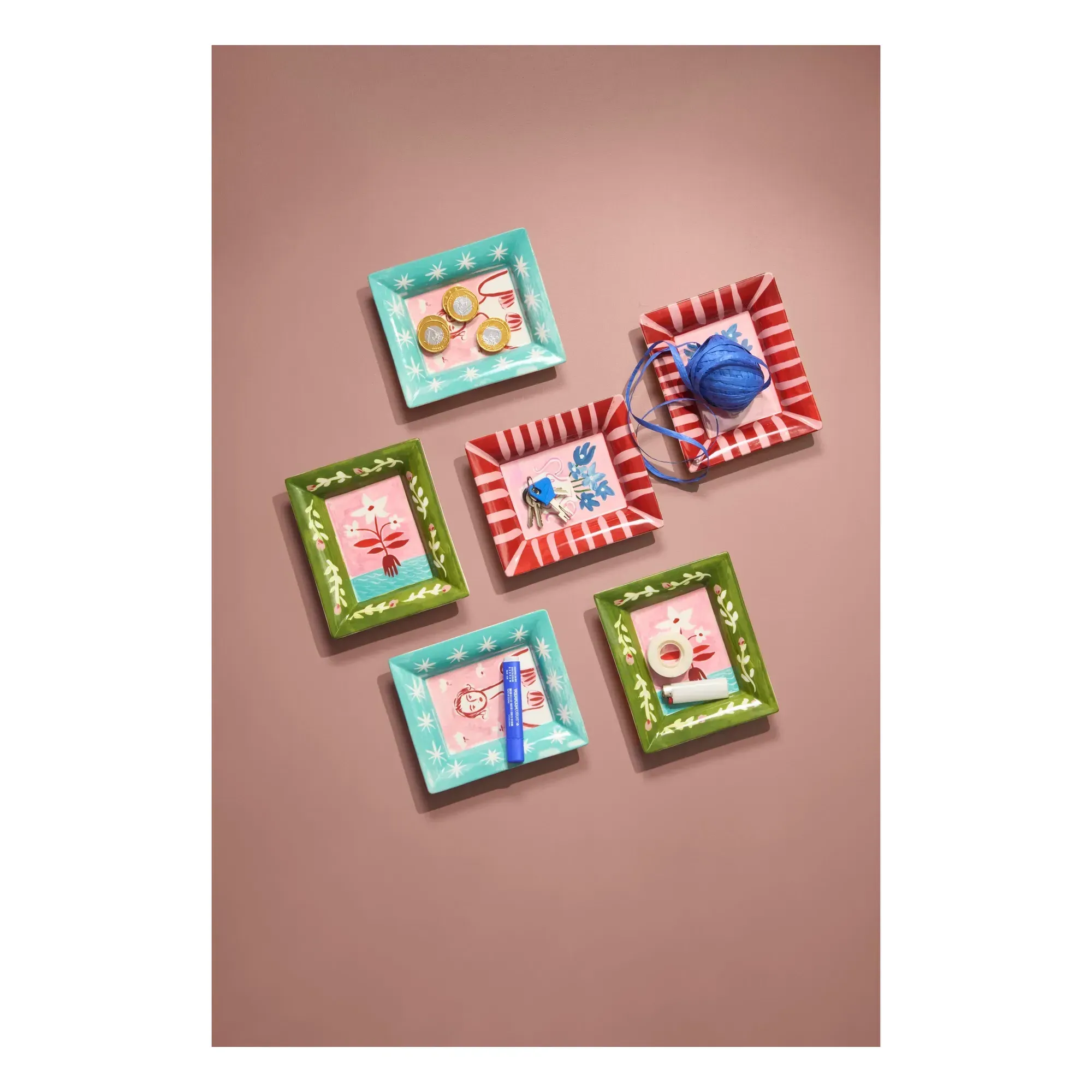 Con Amore Chiara Perano Decorative Tray - Pink, Porcelain alternate view
