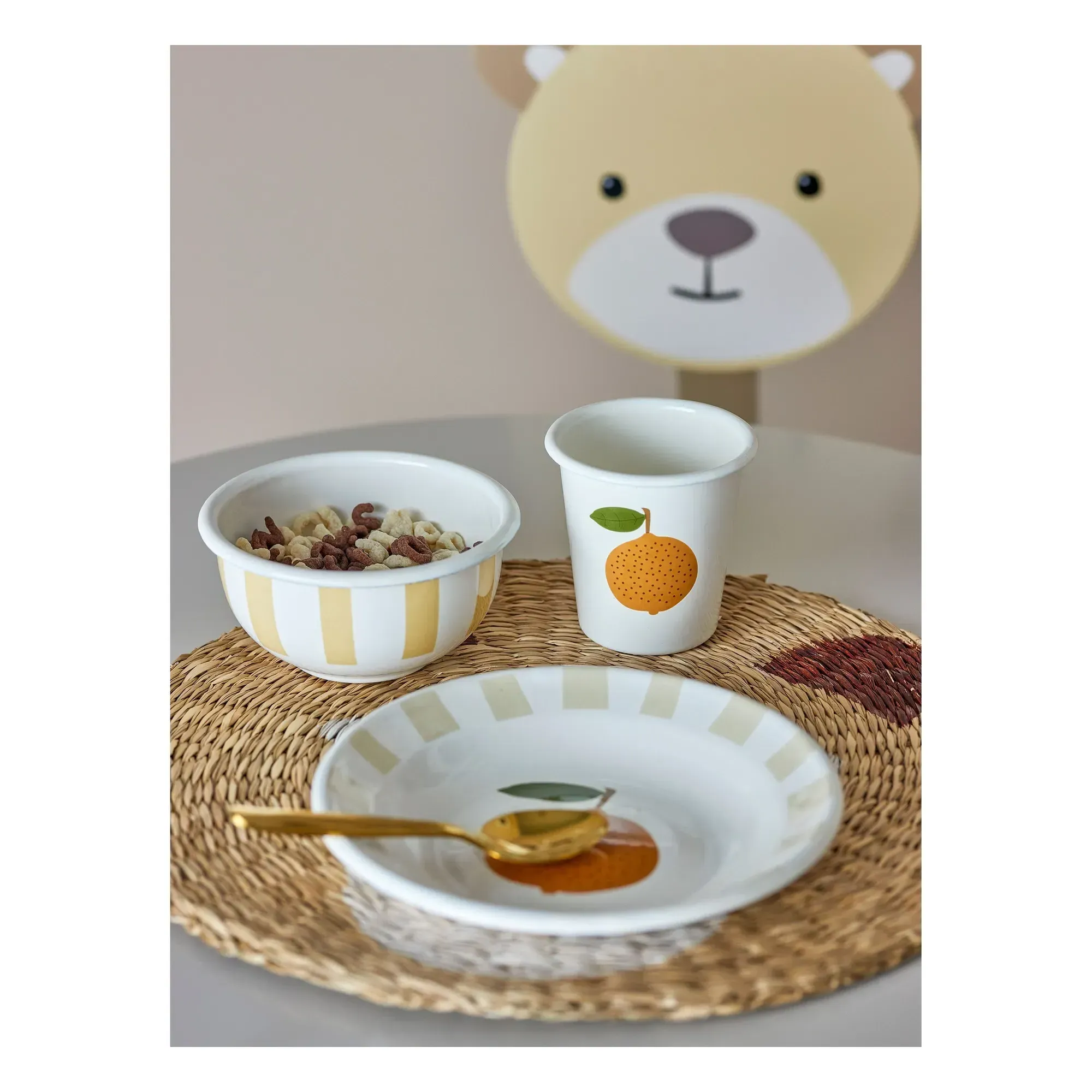 Agnès Enamel Crockery Set - White, Iron alternate view