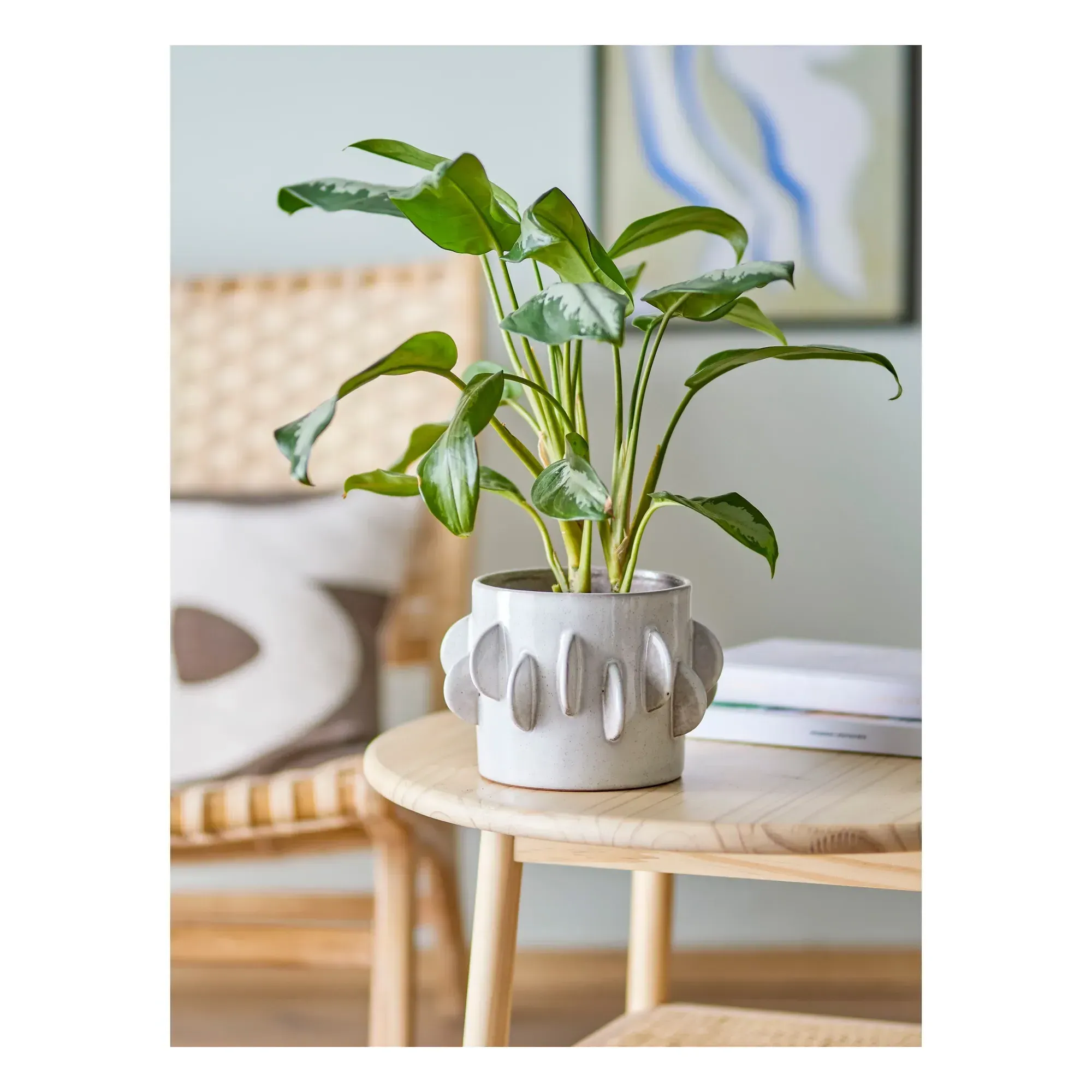 Roza Stoneware Pot - White alternate view