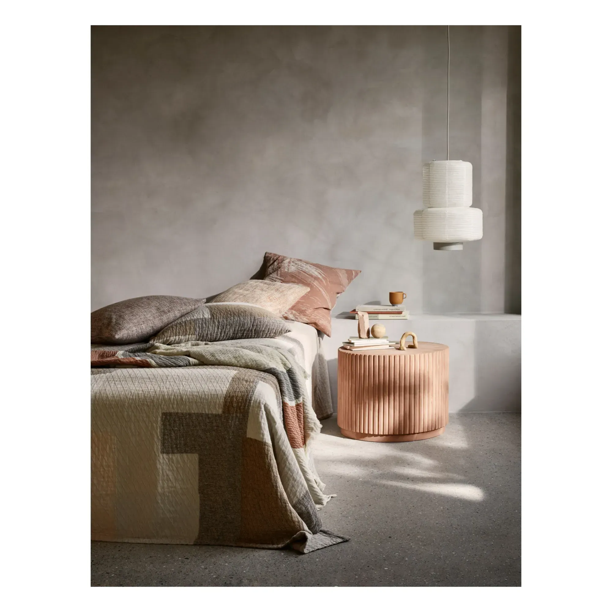 William Round Pendant Lamp - White, Paper alternate view