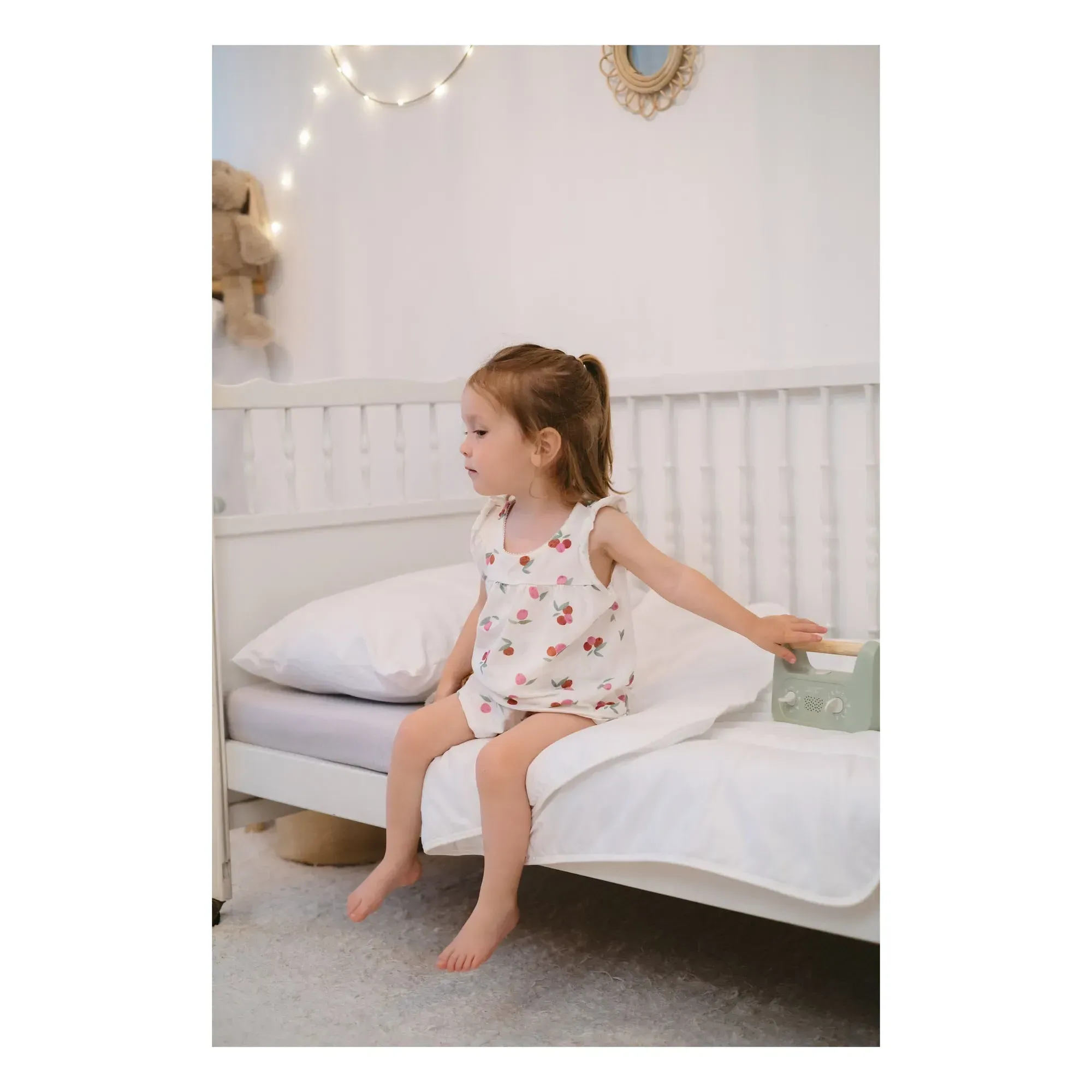 Organic Cotton Comforter - White alternate view