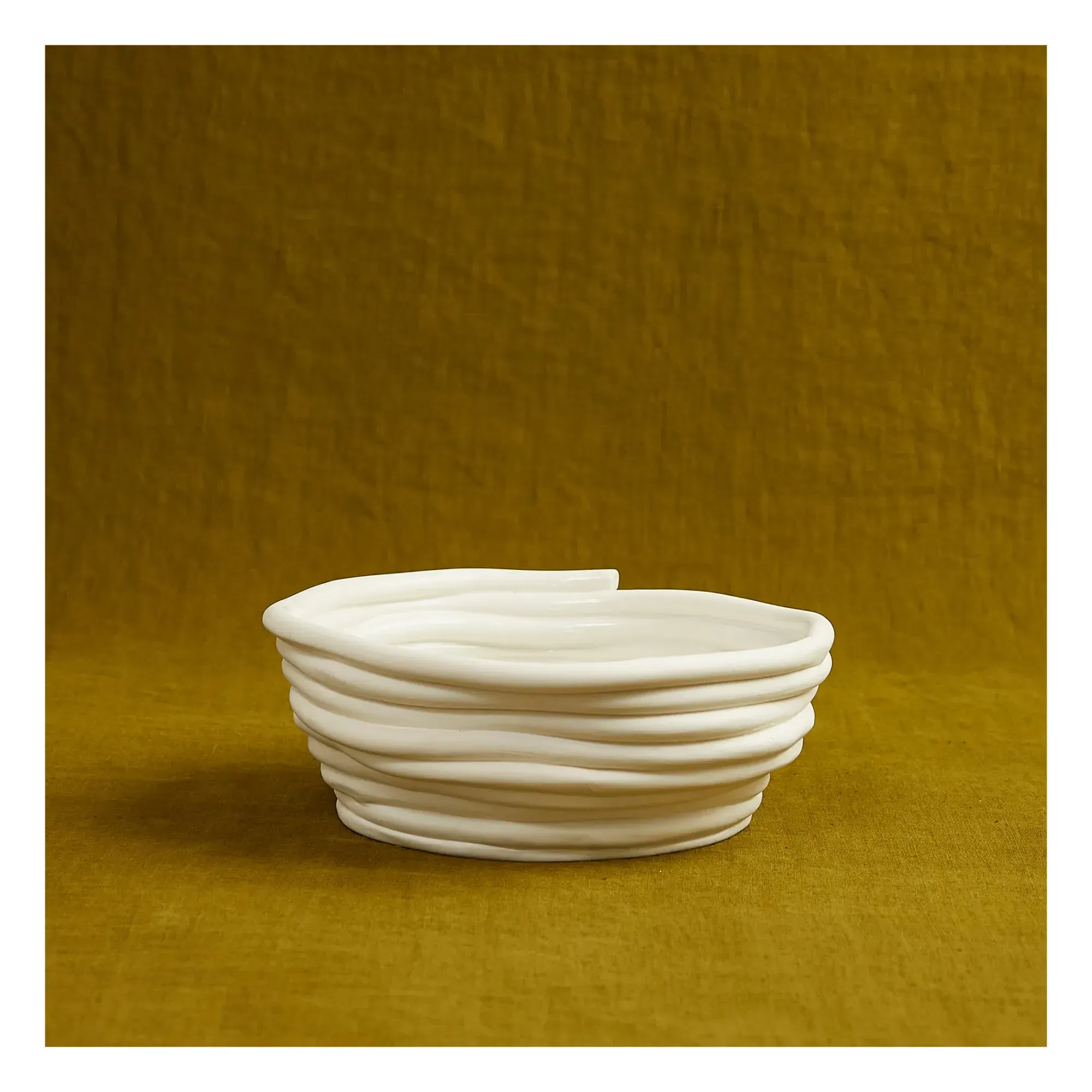 Cole & Cinder Round Fruit Basket - White, Porcelain product
