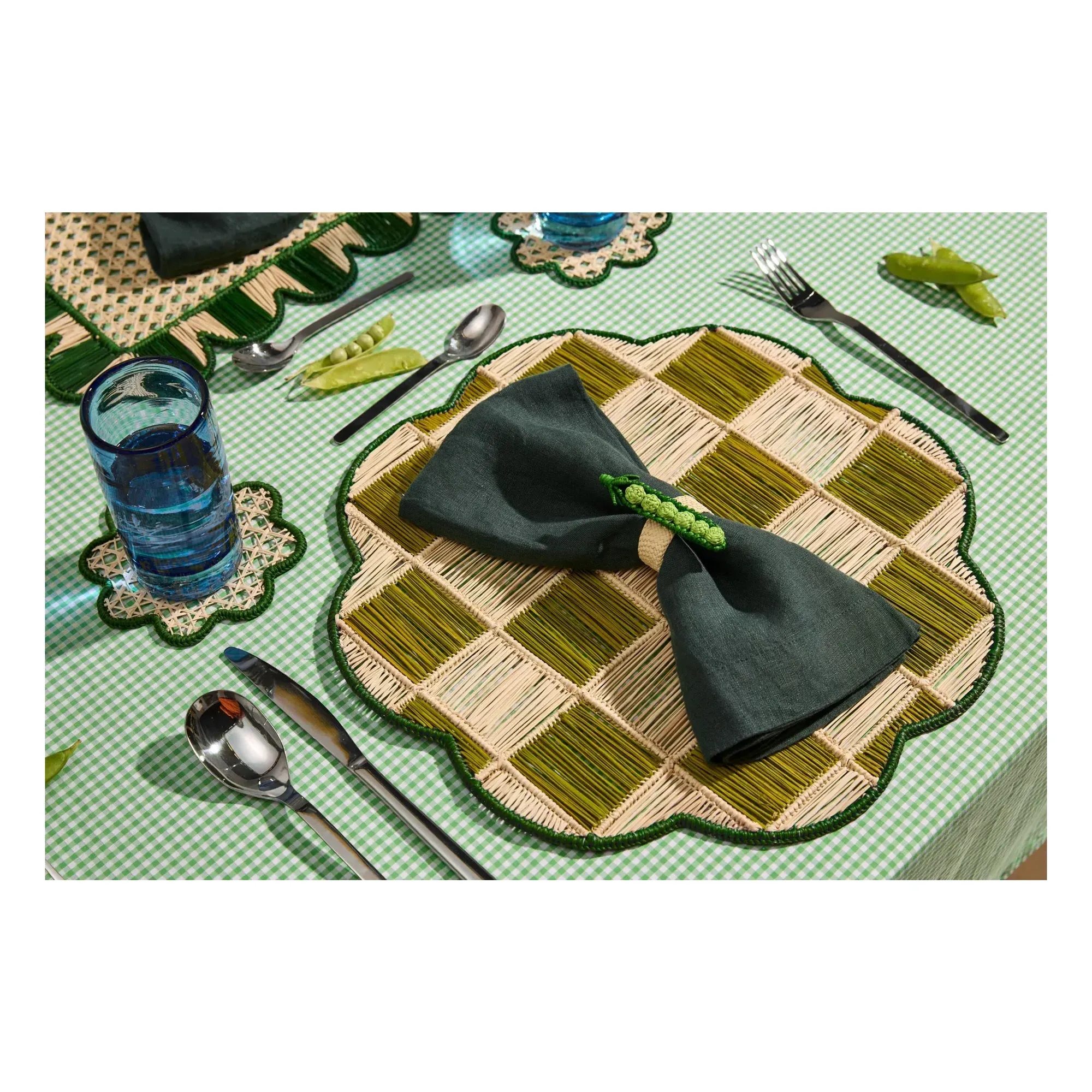 Dots Napkin Ring - Green, Toquilla Palm alternate view