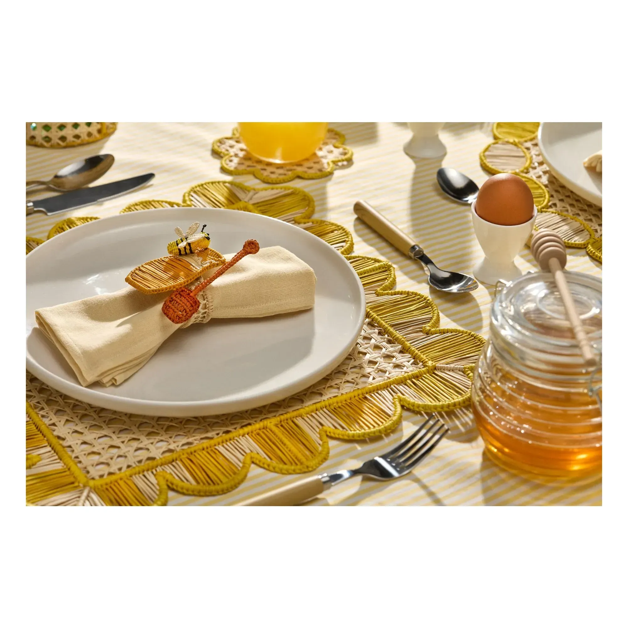 Mercado Woven Placemat - Yellow, Iraca Palm alternate view